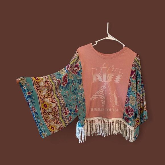 Upcycled Boho Fringe Sleeve Graphic Top - Picture 1 of 1